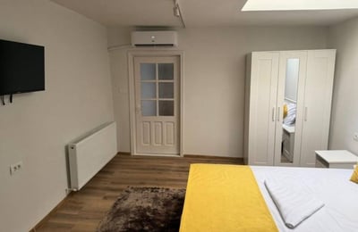 Аренда комфортного 3-комнатного дома с отдельной кухней, 88 м², район Фалеза Норд, Констанца, Румыния